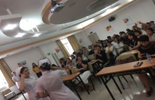 不忘初心 矢志不渝 區(qū)衛(wèi)計局組織開展護(hù)士節(jié)紀(jì)念活動